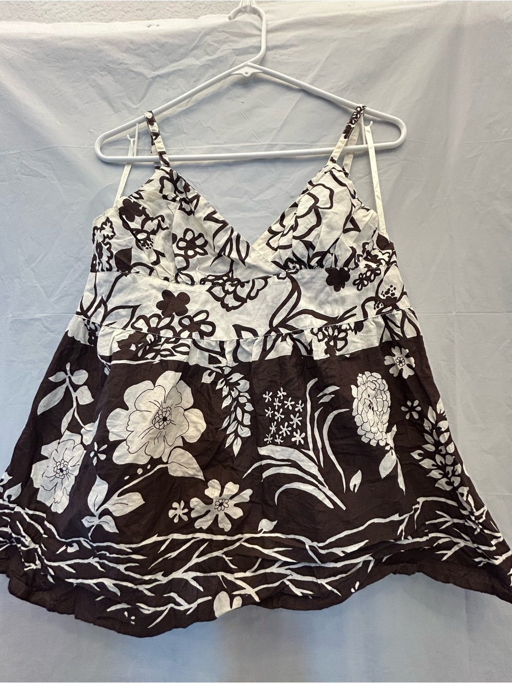 R&B Junior’s Brown/Cream Floral V-Neck Spaghetti Strap Tank Top Sz XL NWNT